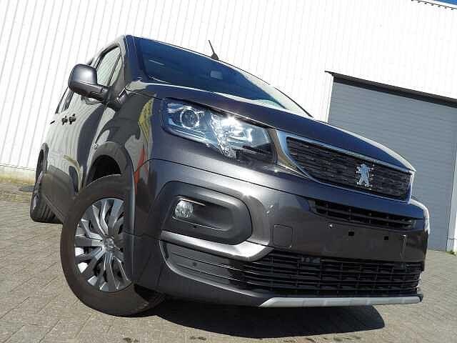 Peugeot Rifter 1.2 PureTech Long Allure S, https://public.car-pass.be/vhr/302e64e0-e40b-4178-86d5-61b7d30f4039, Monovolume, 1199 cc