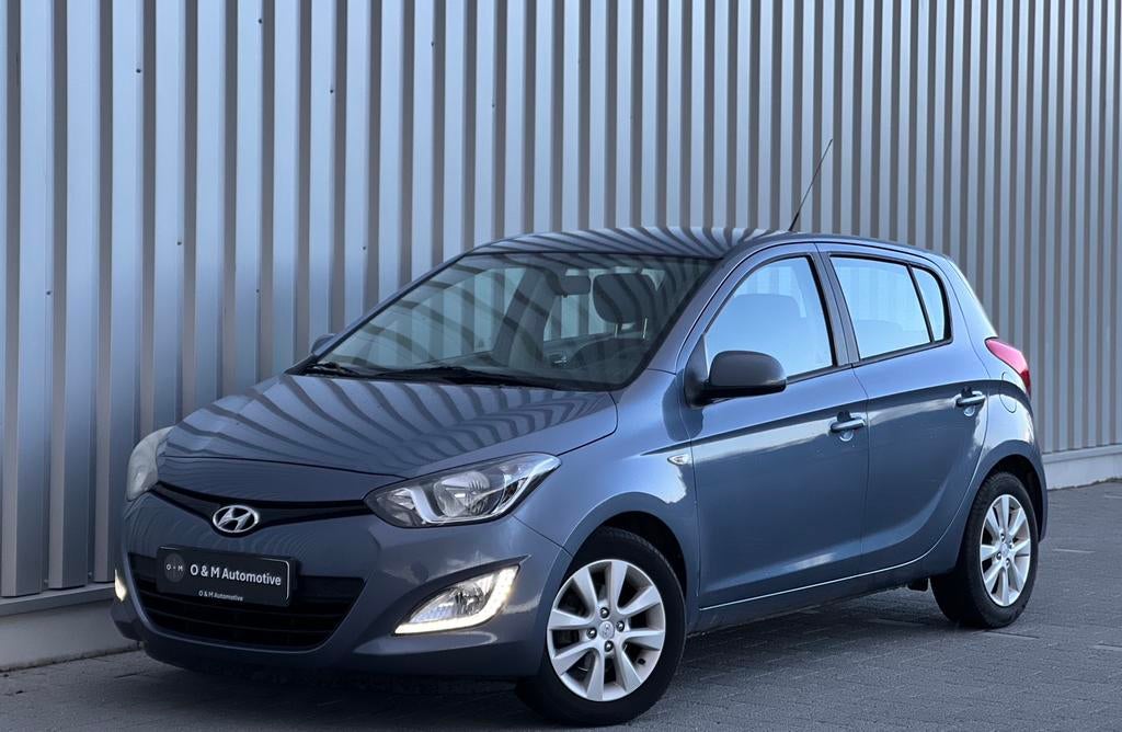 Hyundai i20 1.2 benzine 2013 EURO 5 Gekeurd voor verkoop, Euro 5, Achat, Capteur de stationnement, 63 kW