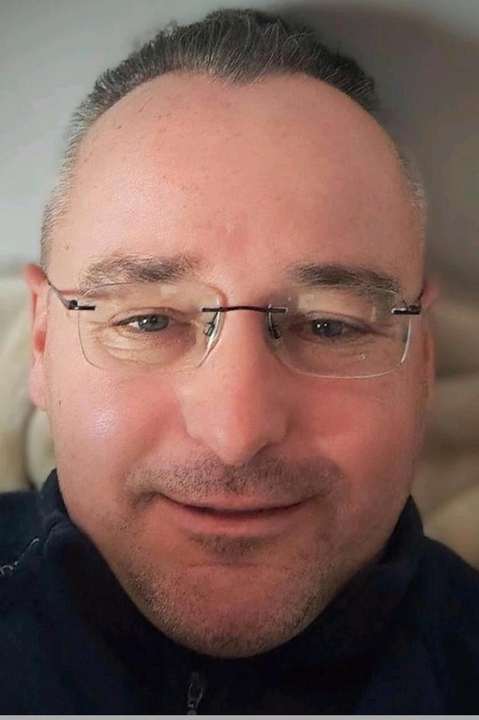 Man niet roker wkm charmante lieve vrouw omgeving Antwerpen