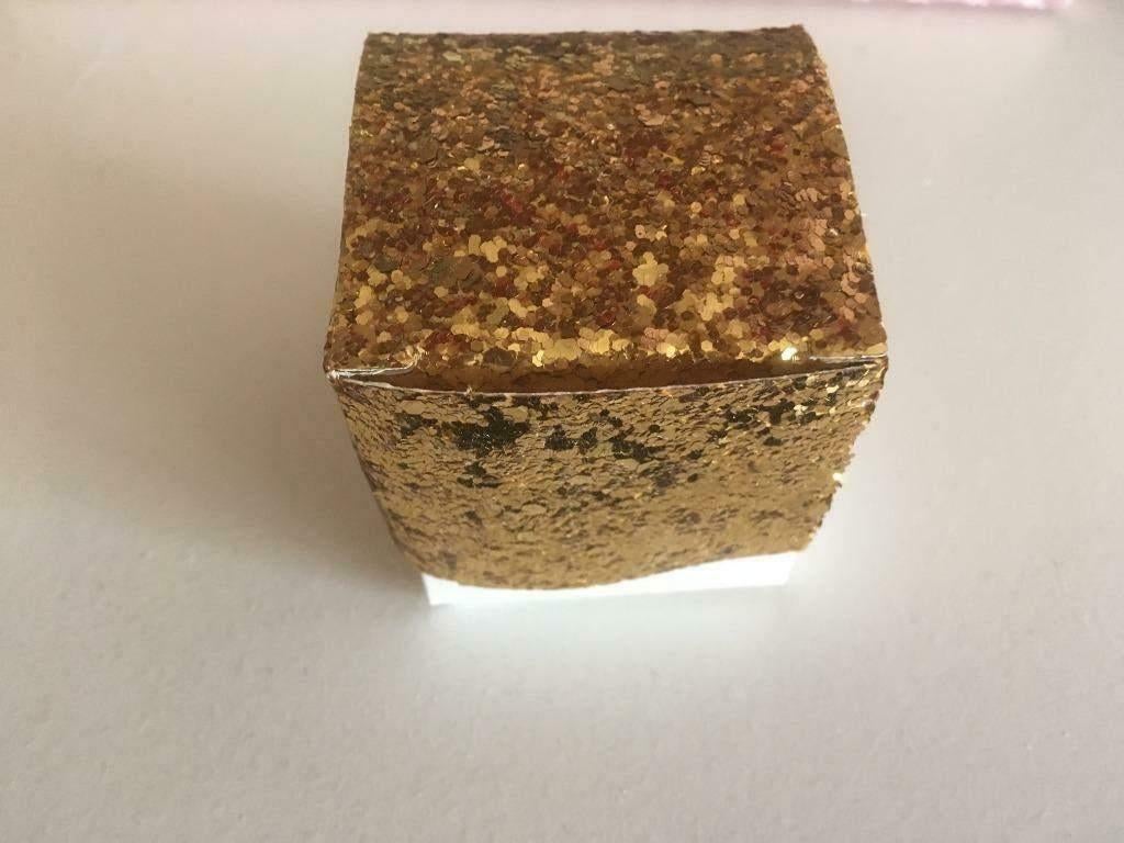 Glitter kubusdoosjes UITVERKOOP, Ophalen of Verzenden, Nieuw, Kraamcadeau