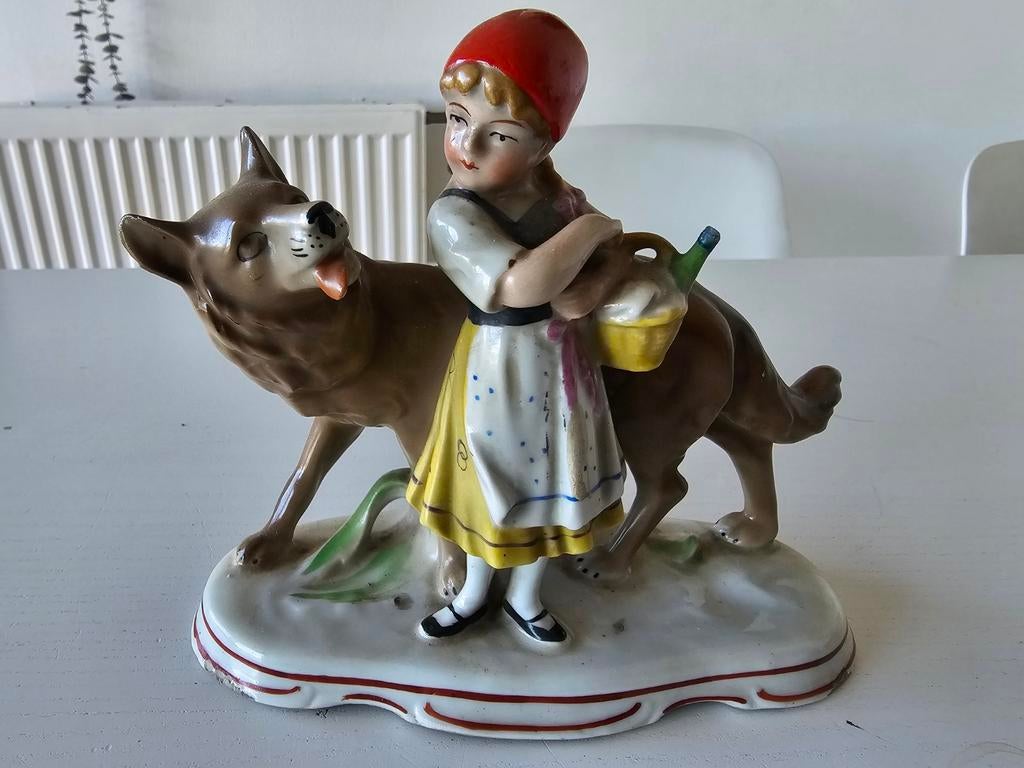figurine ancienne en porcelaine Petit Chaperon Rouge Wolf We, Enlèvement ou Envoi