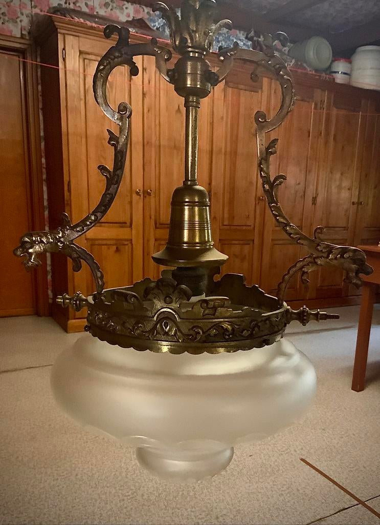 Antieke hanglamp, Ophalen