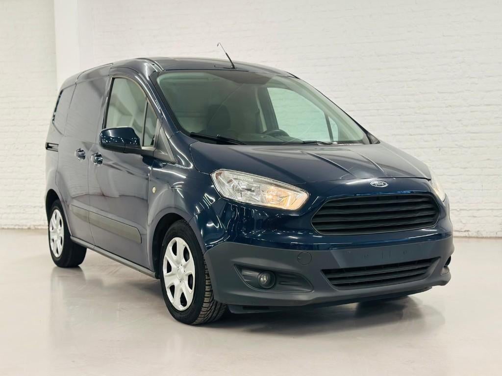 Ford Transit Courier benzine 2018 euro 6b, Auto's, Ford, 4 deurs, Monovolume, Euro 6, Bedrijf