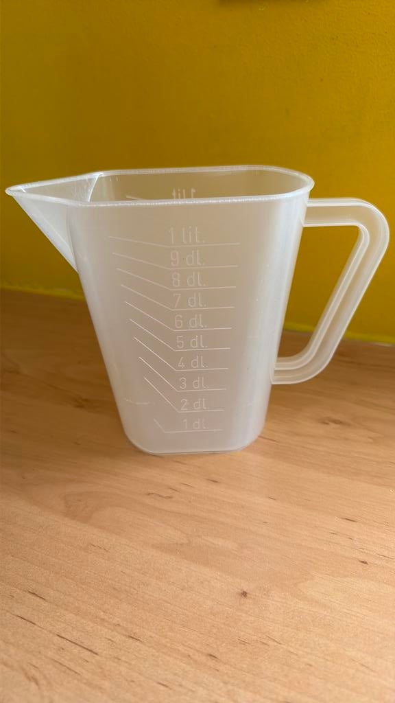 verre doseur en plastique de 1 litre  LUX-TOOLS. 1 000 ml, Enlèvement ou Envoi