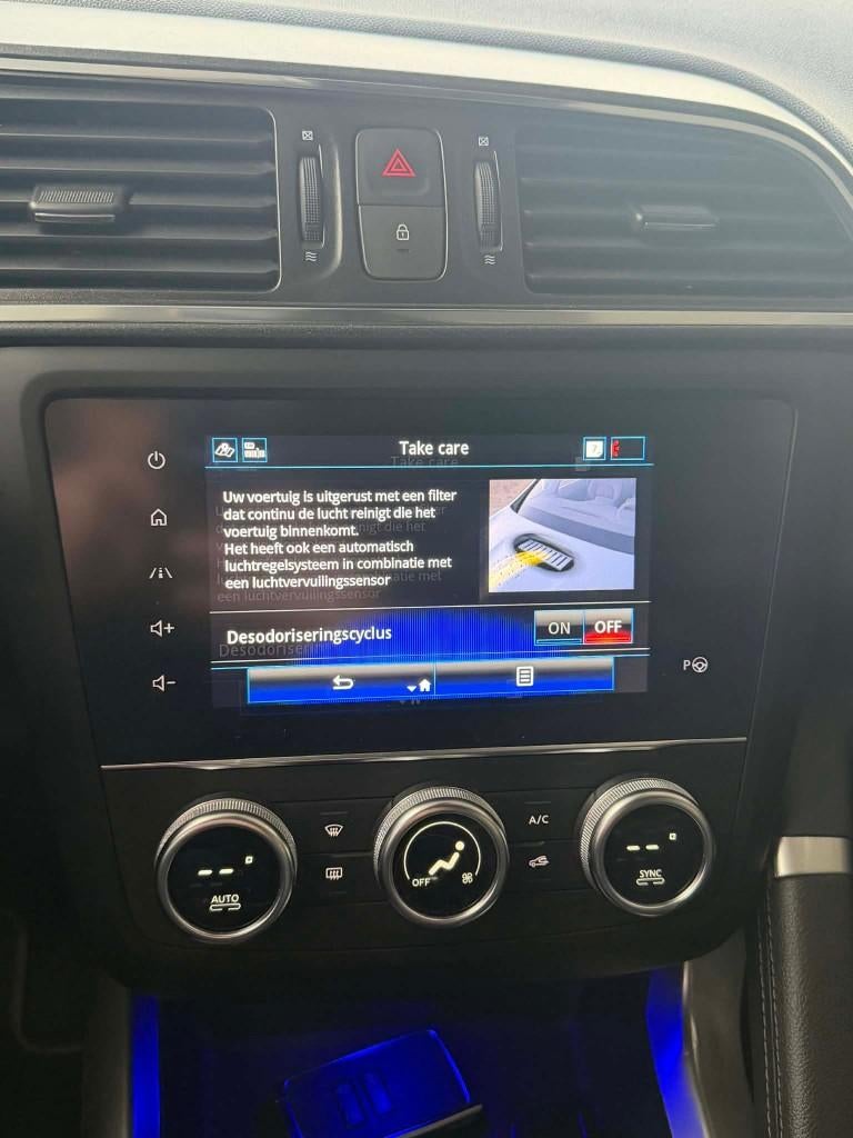 Renault Kadjar 1.3 TCe intens 140 pk  * GPS/Camera *, Autos, Renault, Achat, Entreprise, 102 kW, Boîte manuelle