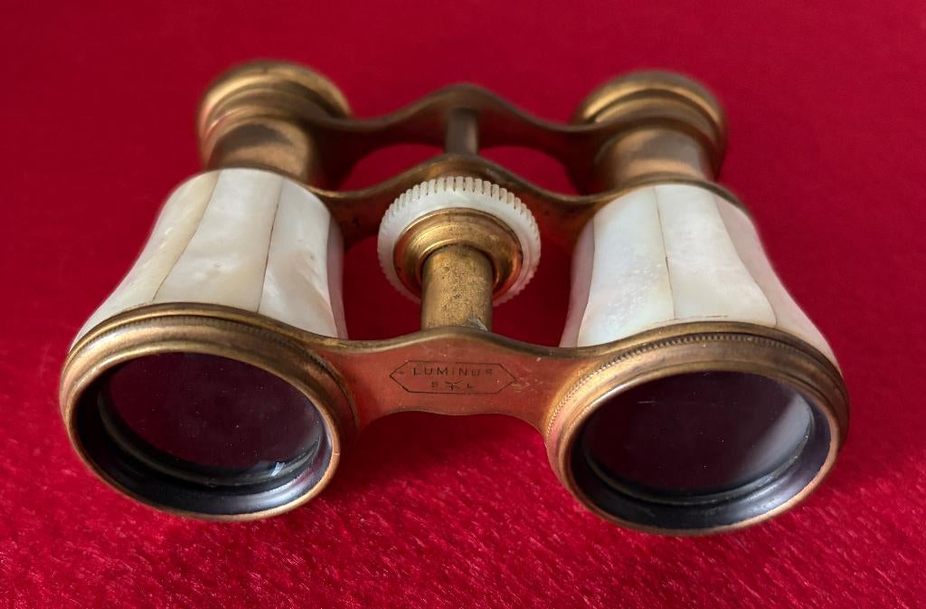 Ancienne Jumelle de Théatre en Nacre et Laiton, Enlèvement ou Envoi