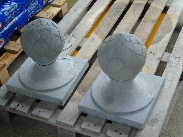 tête de colonne en pierre bleu , choux ou gland, Jardin & Terrasse, Enlèvement, Neuf