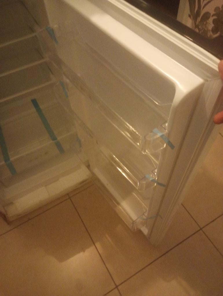 Réfrigérateur et réfrigérateur, Neuf, Avec compartiment congélateur, 45 à 60 cm, Enlèvement