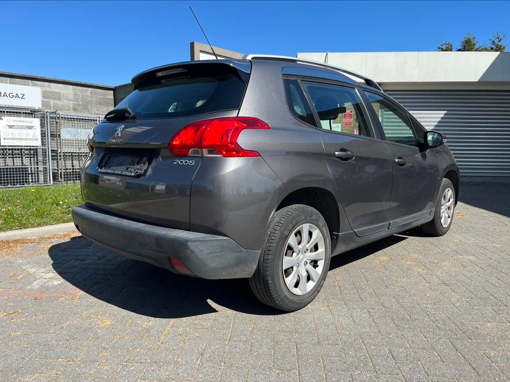 Peugeot 2008 1.2 puretech 2016/175000 km, Auto's, Bedrijf, Handgeschakeld, Elektrische ramen, Te koop