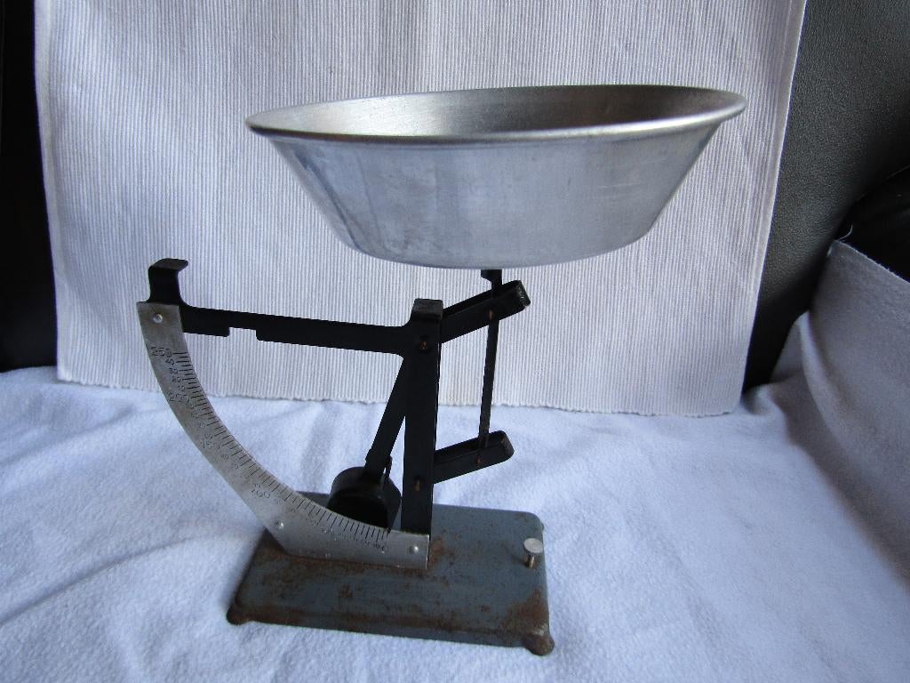 Ancienne balance de 0 à 250 gr du type pèse lettres, Antiquités & Art, Antiquités | Bureau & Affaires, Enlèvement ou Envoi