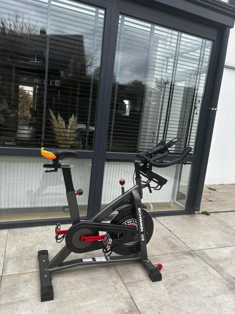 Vélo d’intérieur schwinn 800ic, Enlèvement ou Envoi, Utilisé