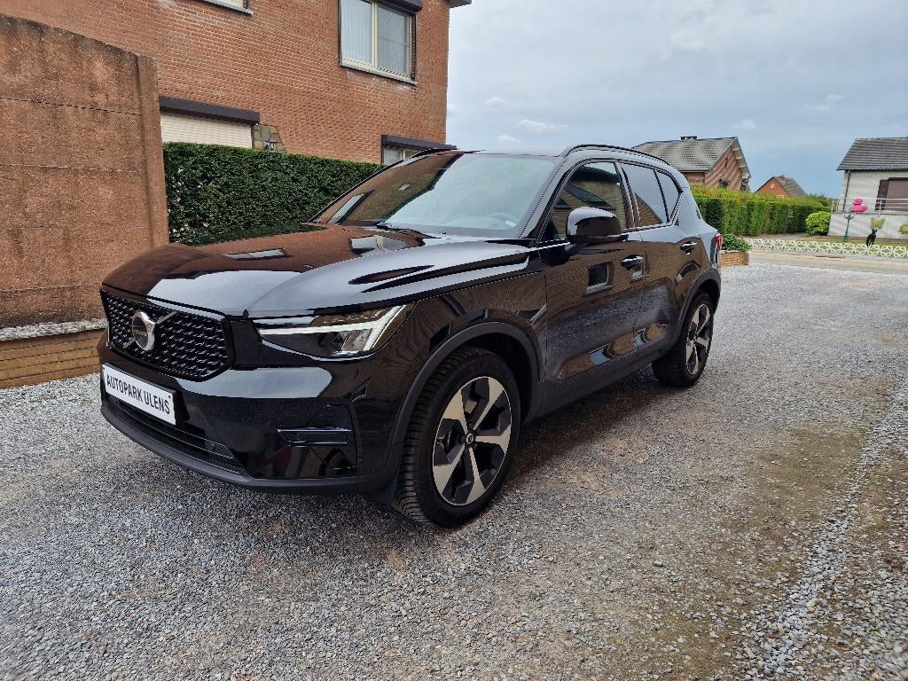 Volvo XC40 B3 Dark Plus Édition Limitée, Autos, Cuir et Alcantara, Euro 6, Entreprise, Noir