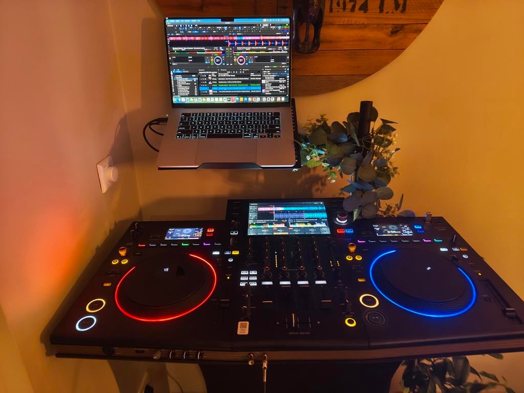 Opus Quad met flightcase protector en garantie in nieuwstaat, Ophalen, Draaitafel, Pioneer