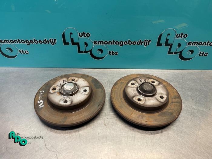 Remschijf achter van een Peugeot 307 (307 01-), Gebruikt, -, -, Ophalen of Verzenden