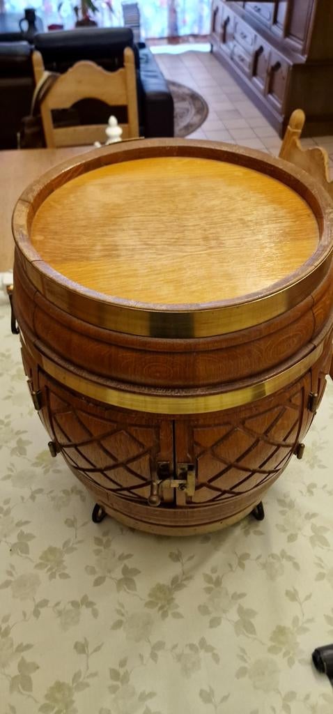 Houten barmeubel, Ophalen