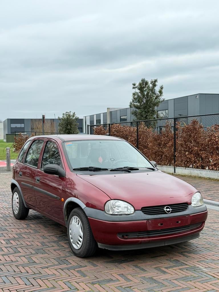 Opel corsa benzine gekeure voor verkoop, Auto's, Voorwielaandrijving, Stof, Zwart, 5 deurs