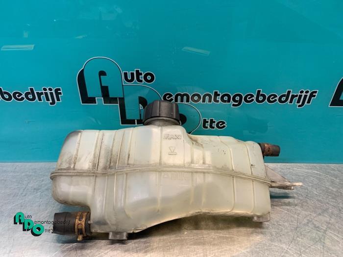 Réservoir d'expansion d'un Nissan Micra (Micra 03-), Autos : Pièces & Accessoires, -, 3 mois de garantie, Utilisé, -