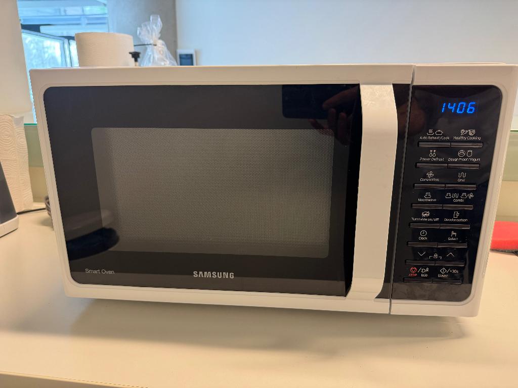 Samsung Smart Oven microgolf met grill en hetelucht, Elektronische apparatuur, Microgolfovens, Ophalen, Hete lucht, Zo goed als nieuw