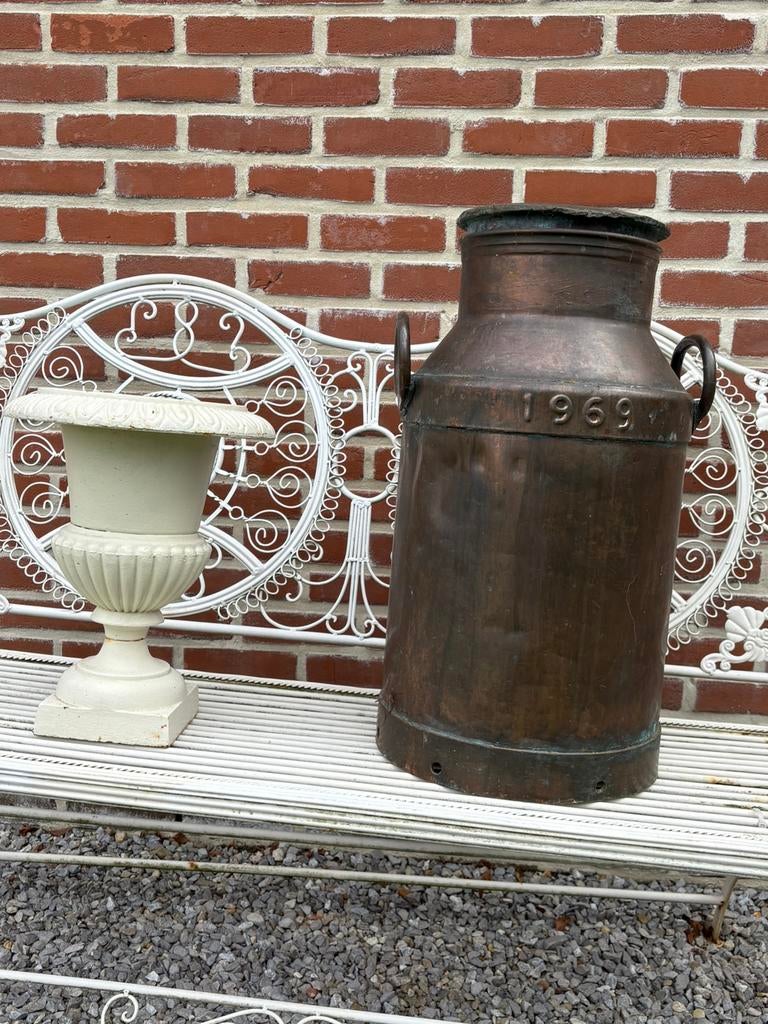 Décoration jardin 1Cruche 1969 et un pot de fleurs en fonte, Enlèvement, Utilisé