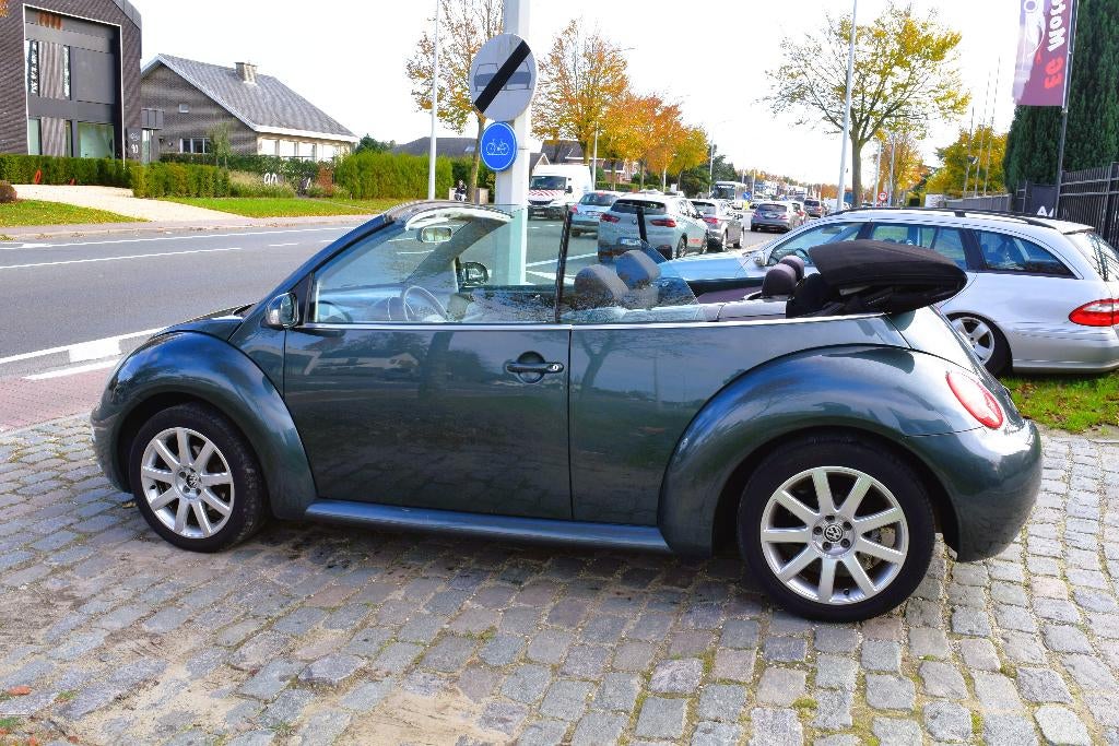 Vw New Beetle 1.4i/Cabrio/HISTORY/GARANTIE, Voorwielaandrijving, 4 zetels, Stof, 4 cilinders