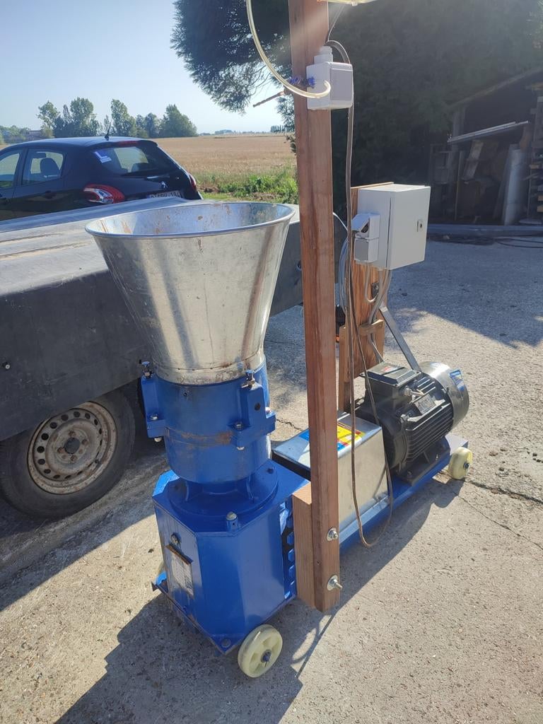 Voeder pellets machine, Ophalen