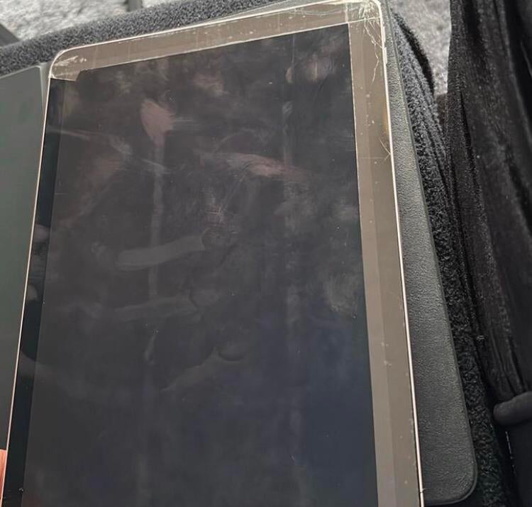 Ik zoek een gratis ipad, Enlèvement, Comme neuf