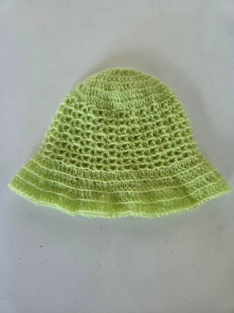 Groen gehaakt zomerhoedje 0mnd-9mnd, Kinderen en Baby's, Babykleding | Mutsen, Sjaals en Wanten, Ophalen of Verzenden, Nieuw