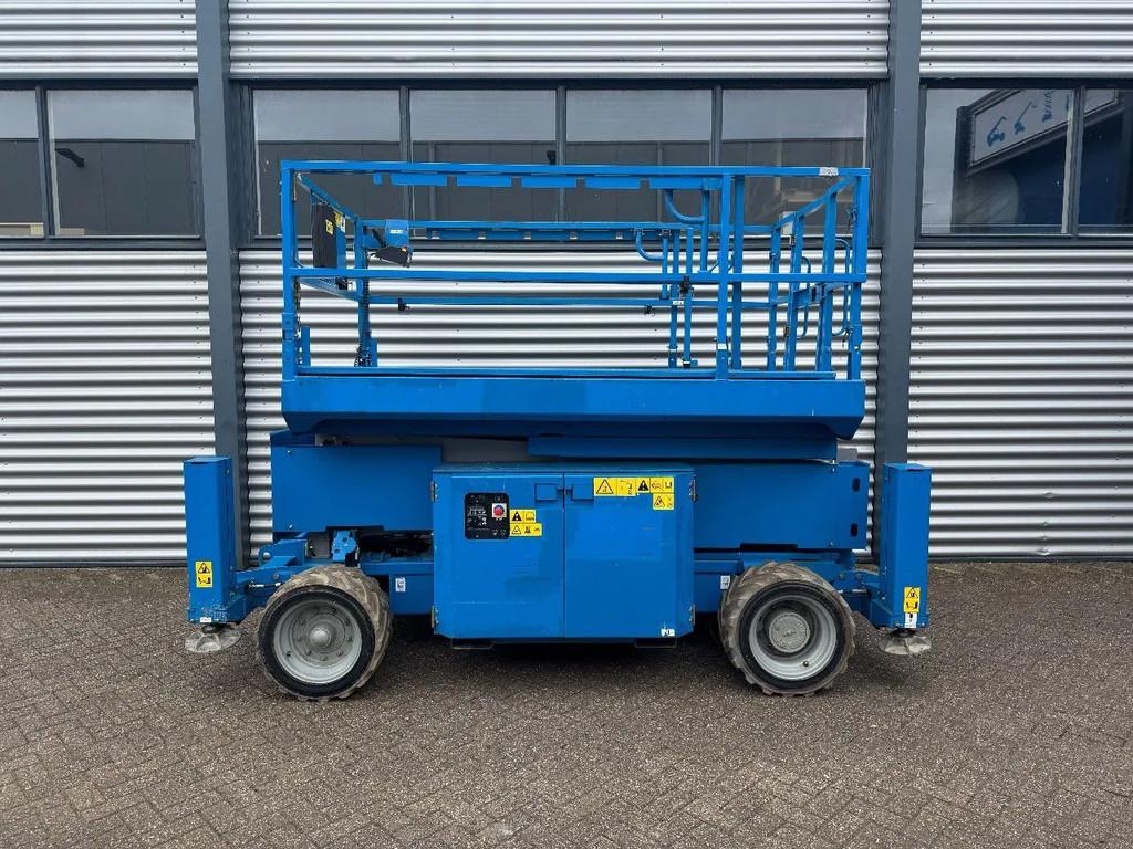 Genie GS2669DC Hoogwerker Schaarhoogwerker (bj 2013)
