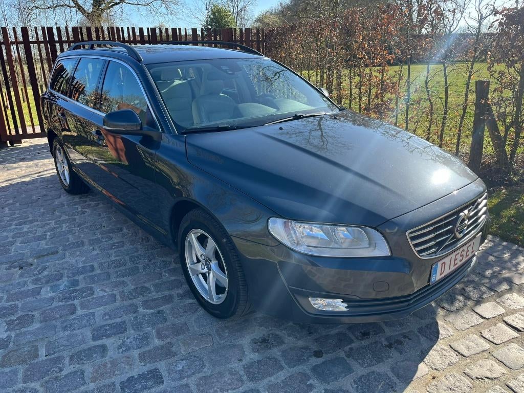 Volvo V70 2.0 D / 250.602 km / Euro 6b, Autos, Volvo, Cuir, Achat, 1800 kg, Entreprise