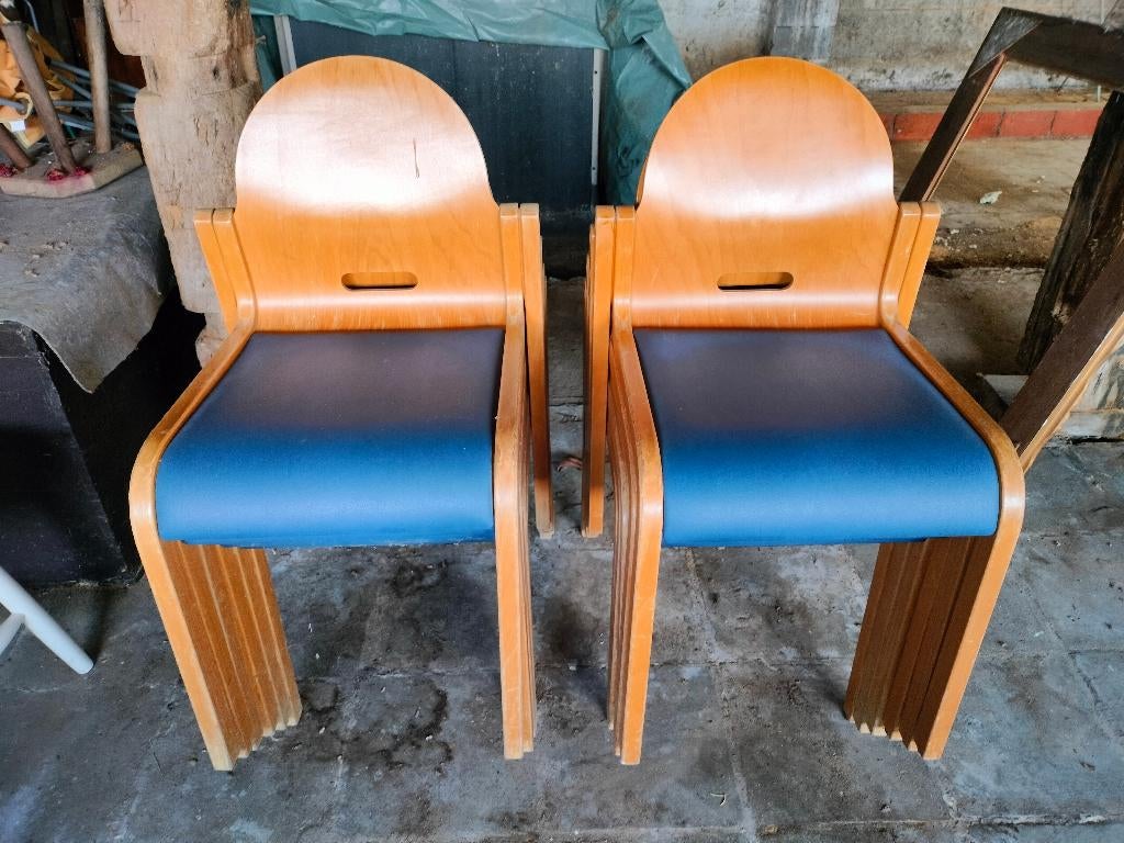 Houten Finse designstoelen, Gebruikt, Blauw, Vijf, Zes of meer stoelen, Ophalen