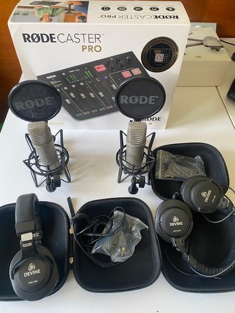 Podcast Set Rode compleet, Musique & Instruments, Microphones, Comme neuf, Micro studio, Enlèvement