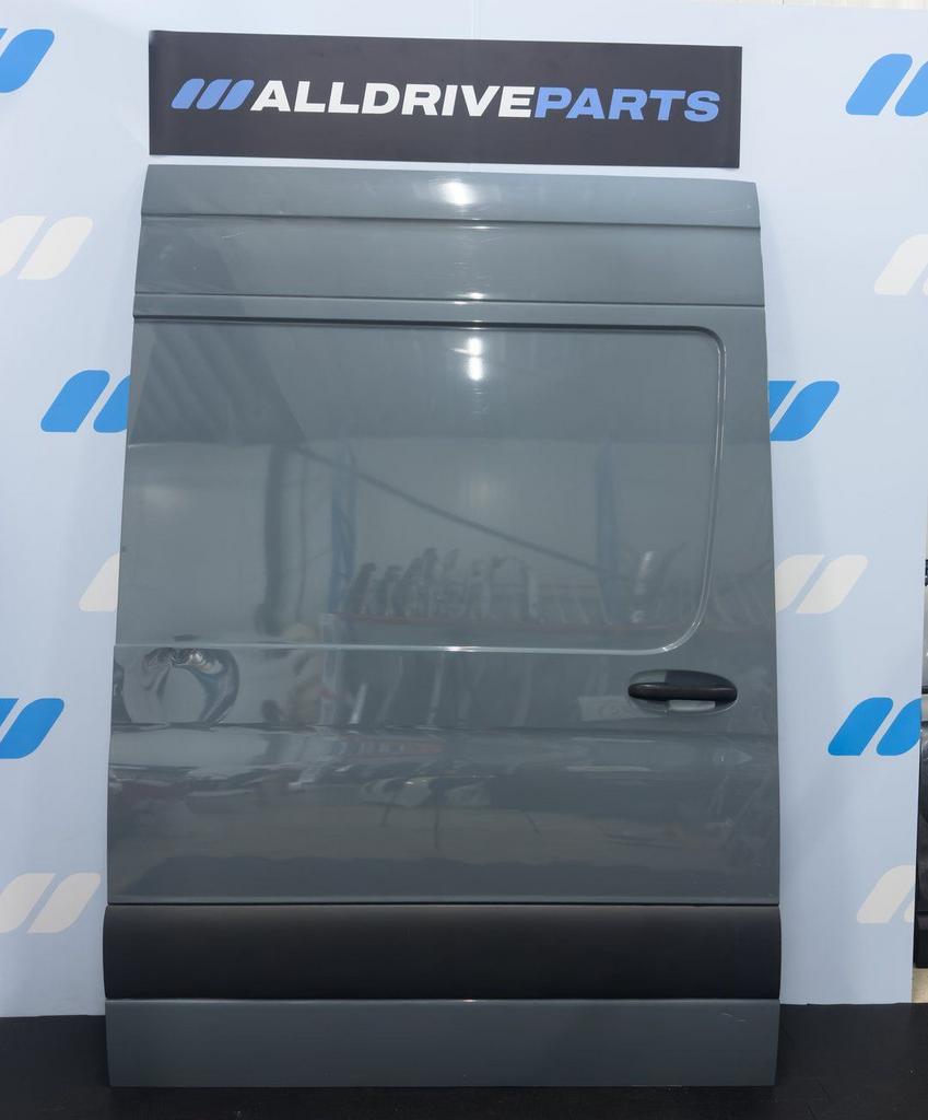 Mercedes Sprinter W907 Schuifdeur rechts grijs H2 9107307900, Auto-onderdelen, Carrosserie, Deur, Rechts, Gebruikt, Ophalen of Verzenden