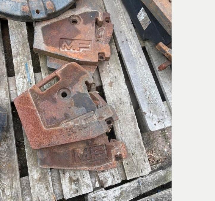 poids avant recherchés Massey Ferguson, Articles professionnels, Enlèvement, Jusqu'à 80 ch, Massey Ferguson, Jusqu'à 2500