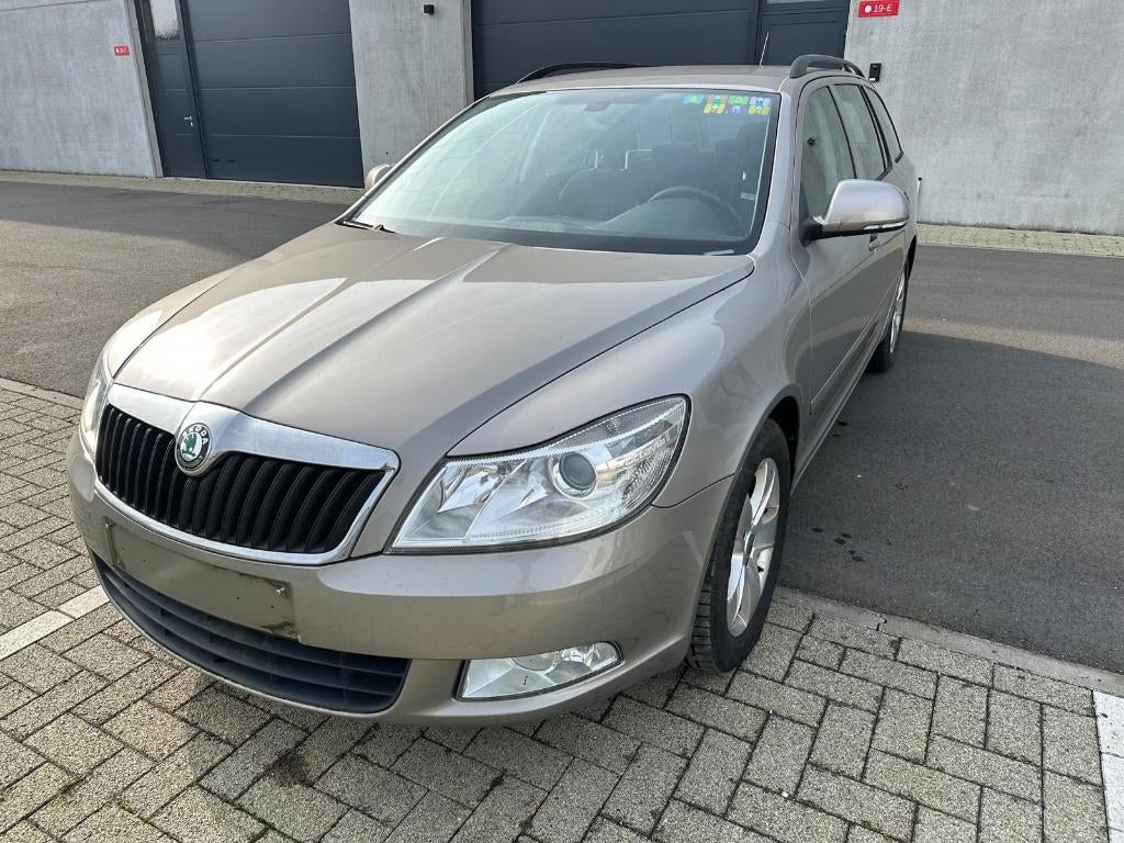 Skoda Octavia 1.6TDI, Auto's, Skoda, Euro 5, 4 cilinders, Bruin, 1600 cc