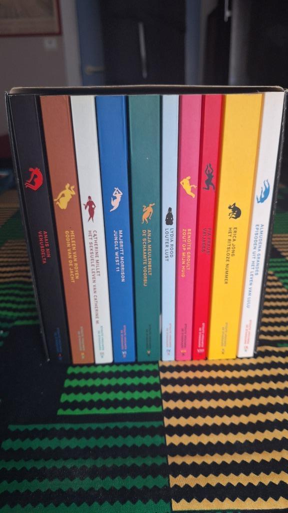 Boeken Stoute vrouwen, Livres, Littérature, Comme neuf, Belgique, Enlèvement