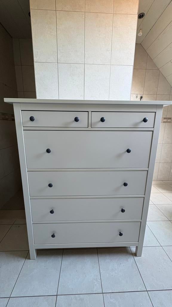 HEMNES kasten en bed (+matras), Maison & Meubles, Armoires | Commodes, Utilisé, Enlèvement