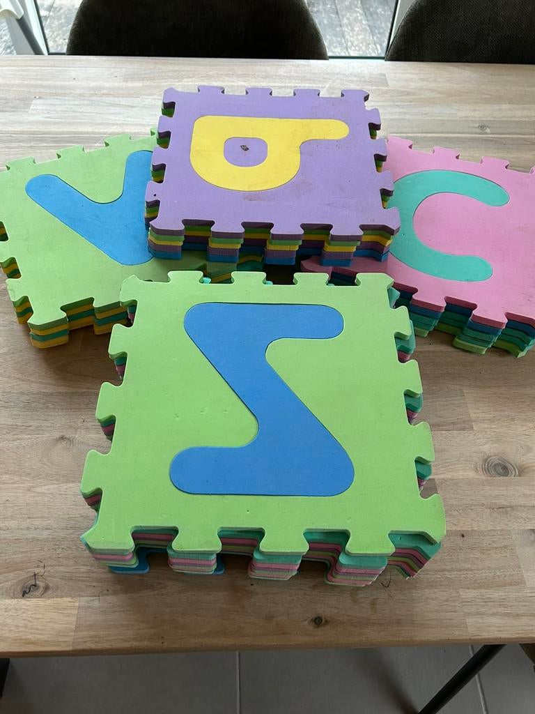 Foam puzzelstukken/lettermatten, Kinderen en Baby's, Speelgoed | Babyspeelgoed, Ophalen, Gebruikt, Overige typen