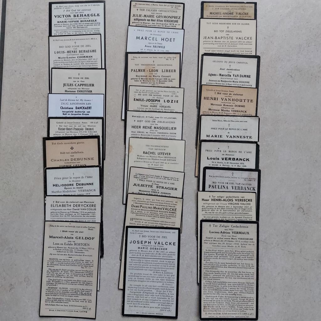 Lot oude doodsprentjes geboren te Menen, Enlèvement ou Envoi