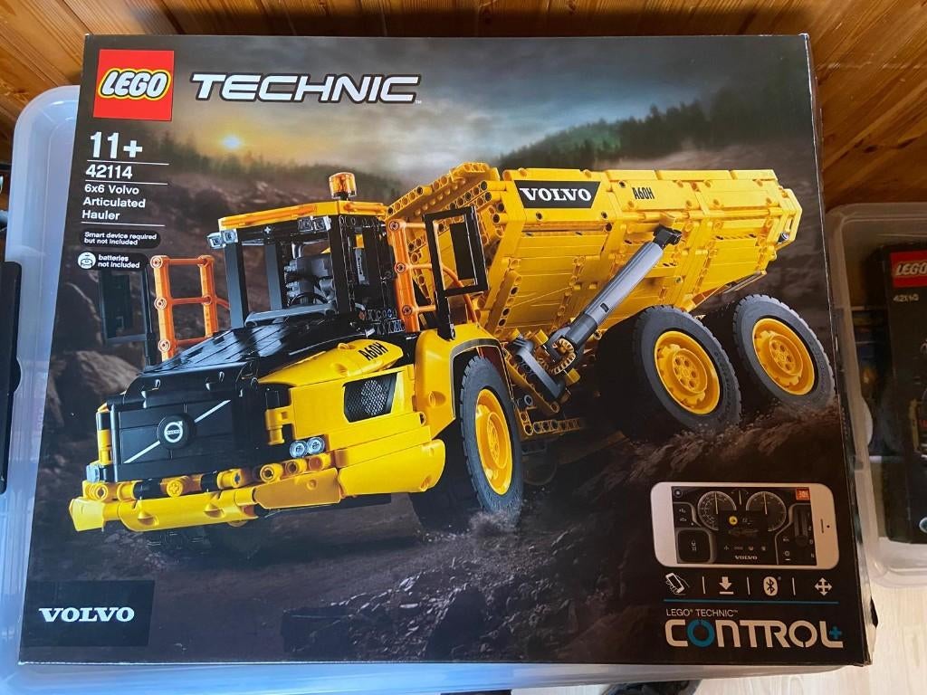 LEGO 42114 6x6 Volvo Articulated Hauler, Ophalen, Zo goed als nieuw