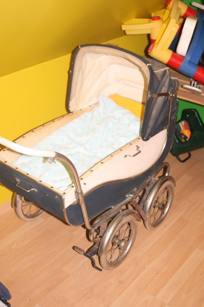 poussette rétro des années 60, Enlèvement, Utilisé, Poussette