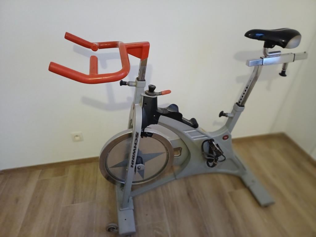 Vélo de spinning, Enlèvement, Vélo de spinning