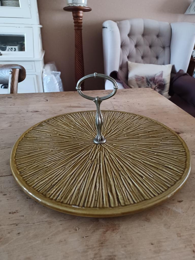 ERNEST D´HOSSCHE voor BOCH FRERES KERALUX serveerschaal met, Antiquités & Art, Enlèvement ou Envoi