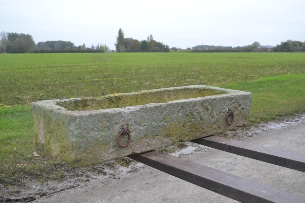 bac ancien en grès taillé avec belle patine, Enlèvement, Pierre, Balcon