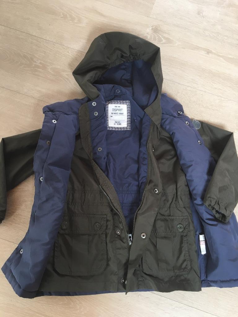 Regen kledij : jas, bodywarmer 116 122 , regenlaarzen  34, Kinderen en Baby's, Kinderkleding | Maat 122, Gebruikt, Jongen, Setje