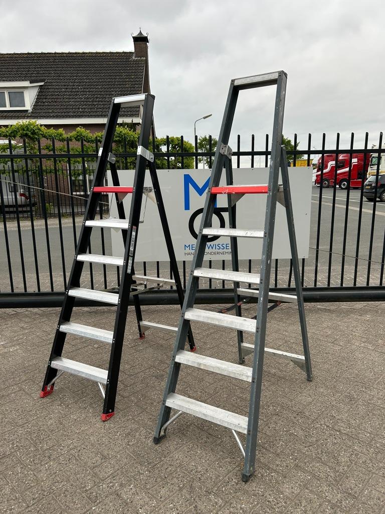 Altrex platformtrap/platform trap 1x4/1x5/1x6/1x8 gebruikt, Doe-het-zelf en Bouw, Gereedschap | Overige machines, Gebruikt, Ophalen