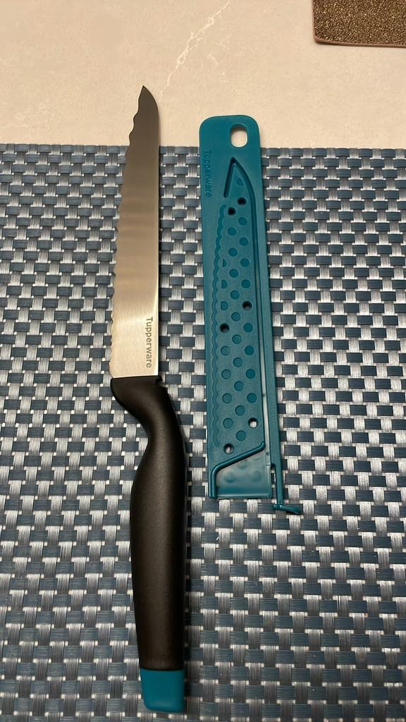 Couteau à pain Tupperware