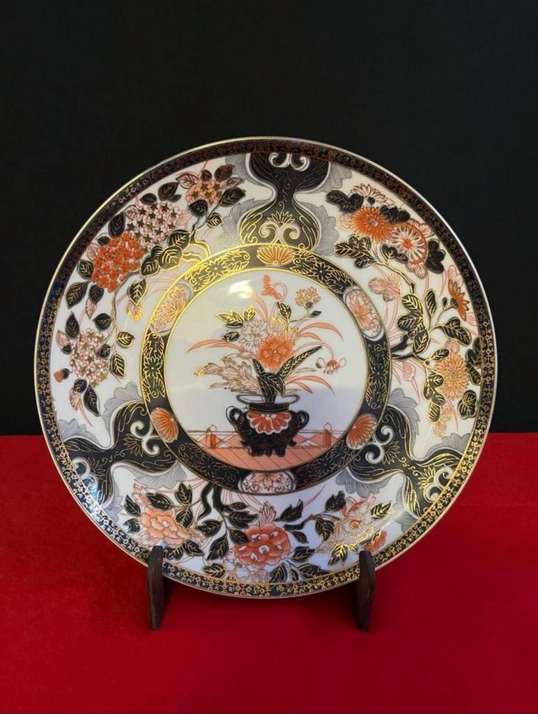 Mooie sierschaal / boord in porselein met stander, Ophalen