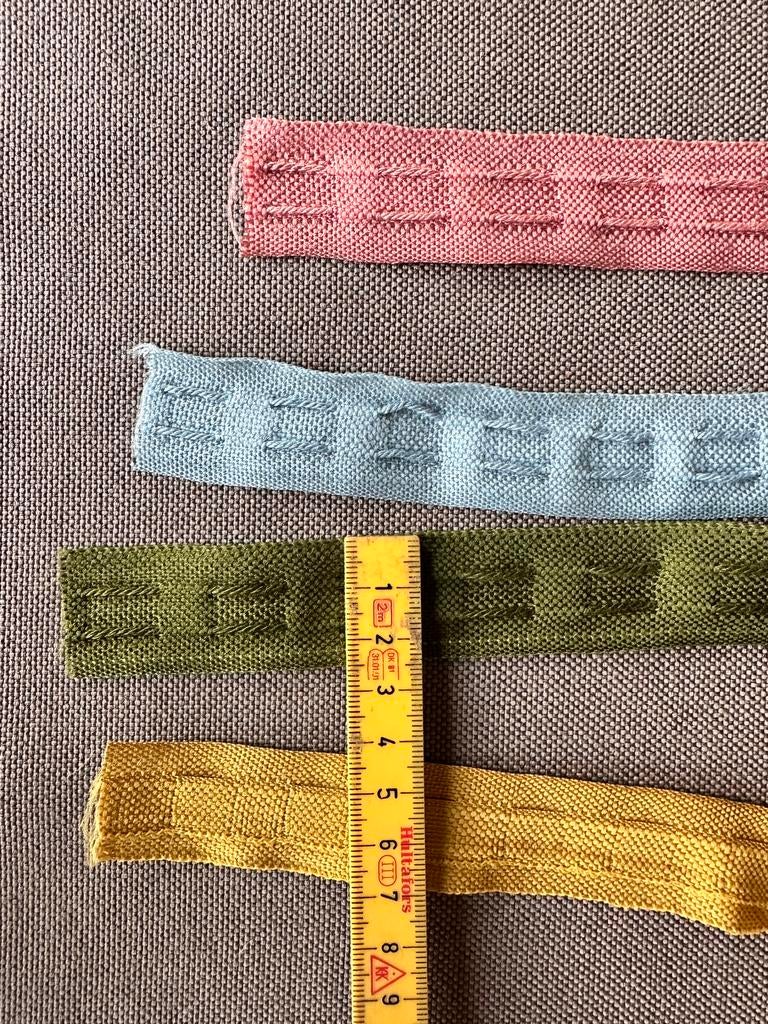 Diverse rollen gordijnlint, Ophalen, Zo goed als nieuw