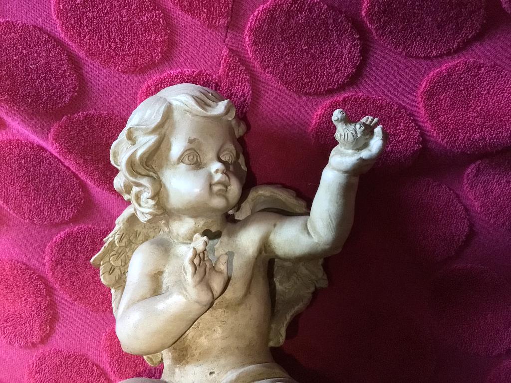 Beeld engel op globe, Ophalen of Verzenden