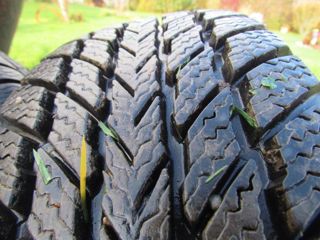 Kit hiver Peugeot 206, Autos : Pièces & Accessoires, 14 pouces, Pneus et Jantes, Pneus hiver, 175 mm